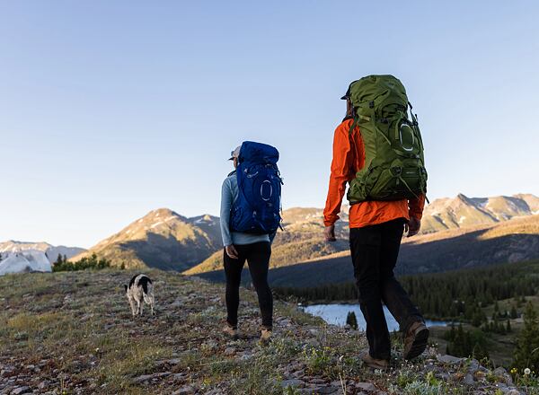 Osprey nabízí turistické batohy klasické i ultralight verze